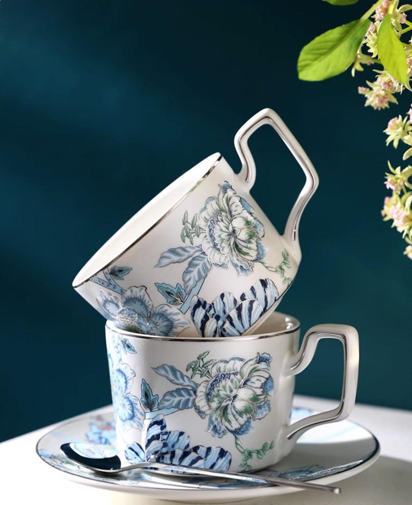 Exquisite Ink Painting Coffee Cup Set with Artistic Blue Flowers