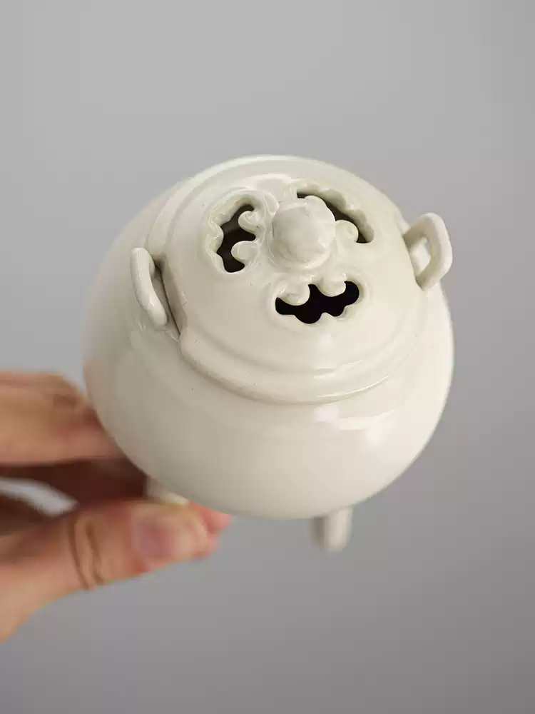 Vintage Three-Legged Ceramic Incense Burner with Traditional Chinese Design