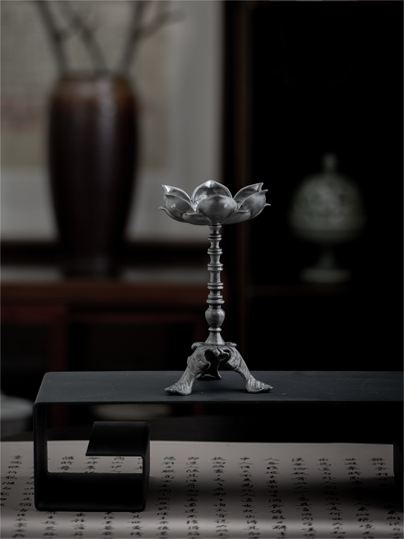 Handcrafted Antique-Style Lotus Metal Candle Holder