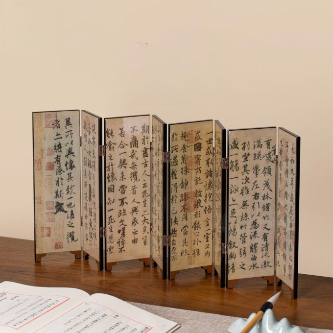 Antique-style Folding Screen Decor Featuring Chinese Calligraphy