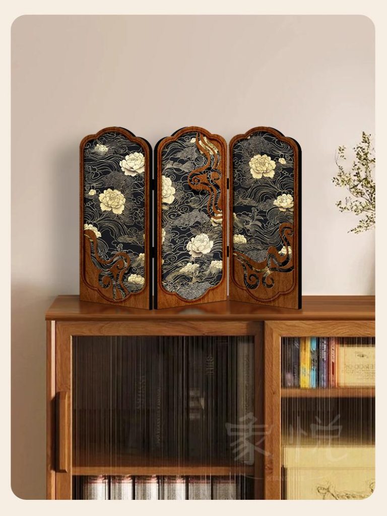 Chinese Wooden Miniature Folding Screen – Vintage Decoration
