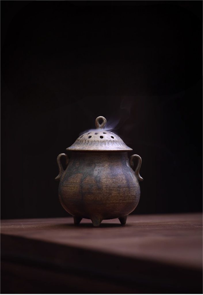 Handmade Song-Style Lacquered Ceramic Incense Burner