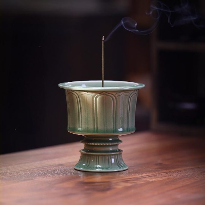 Song-Style Handcrafted Incense Burner in Jade Green