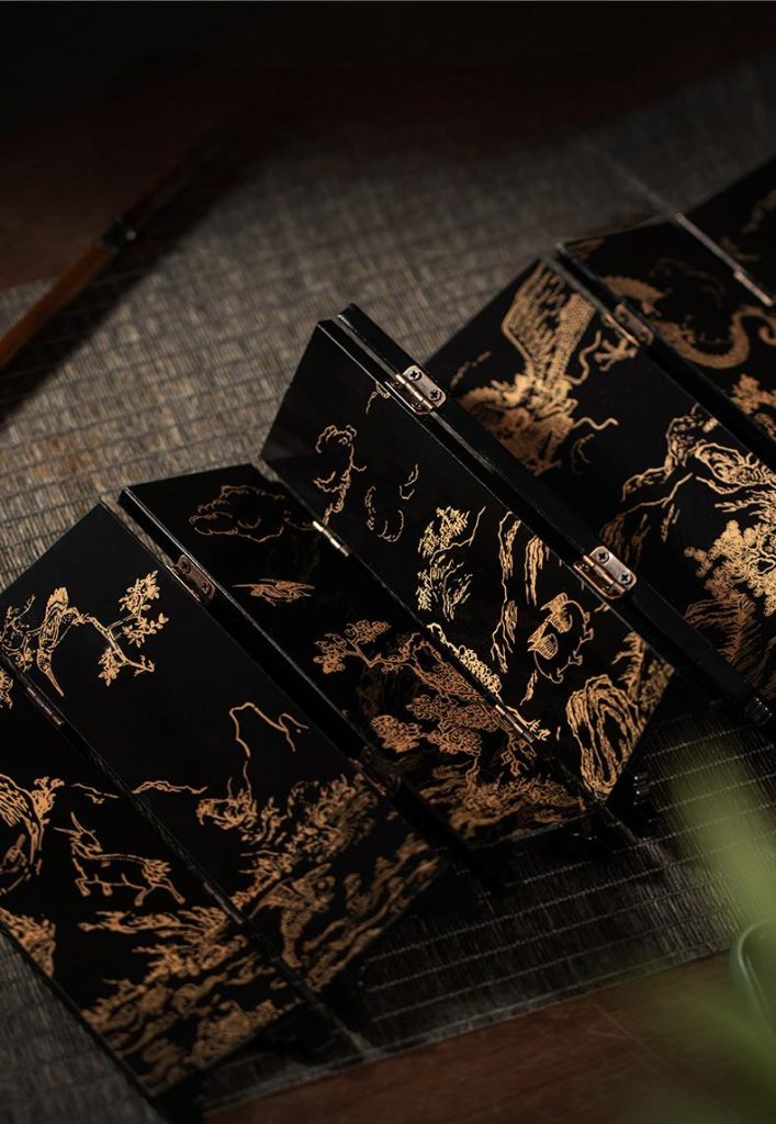 Mythical Mini Folding Screen Decor Inspired by Shanhai Jing
