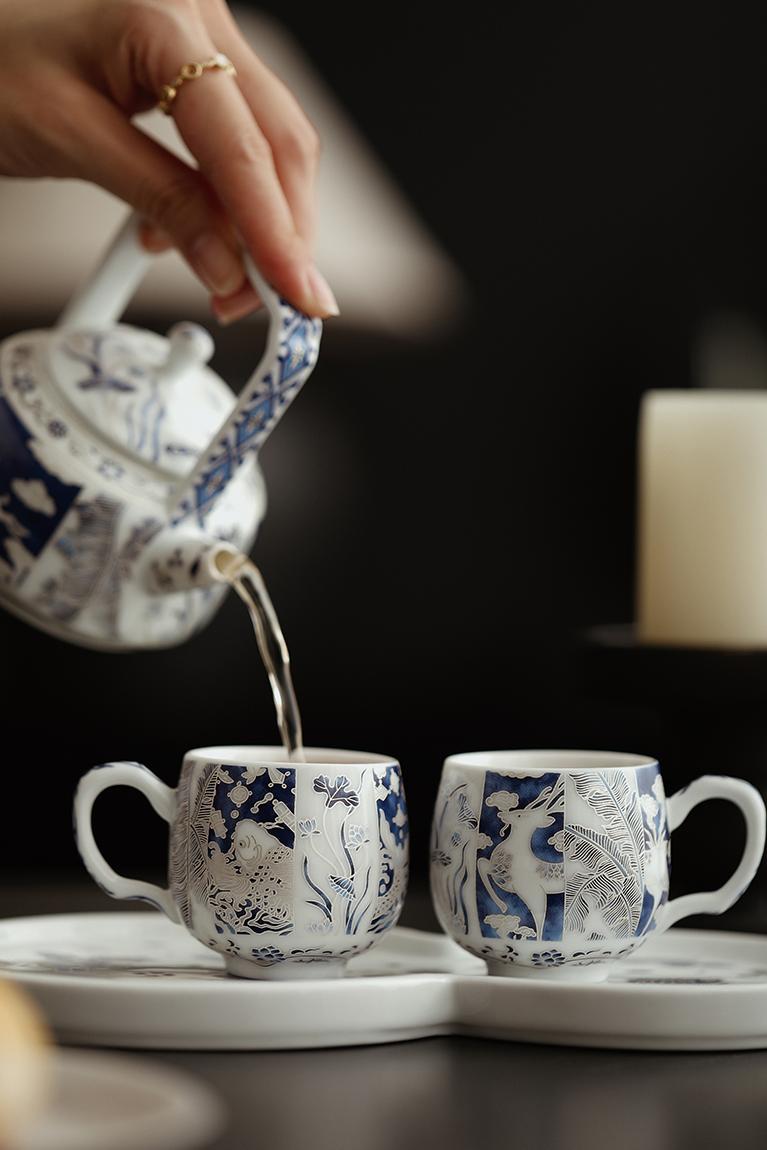 Deer-Patterned Blue White Porcelain Tea Set with Gift Box_-main