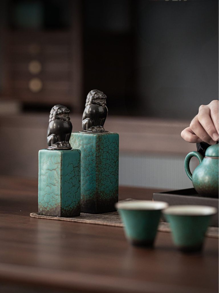 Green Ceramic Tea Caddy Jar with Guardian Lion Lid