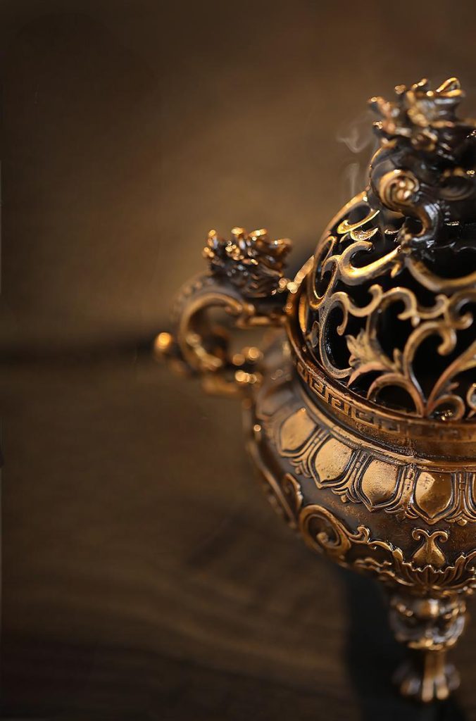 Ming Dynasty Xuande Incense Burner with Lid