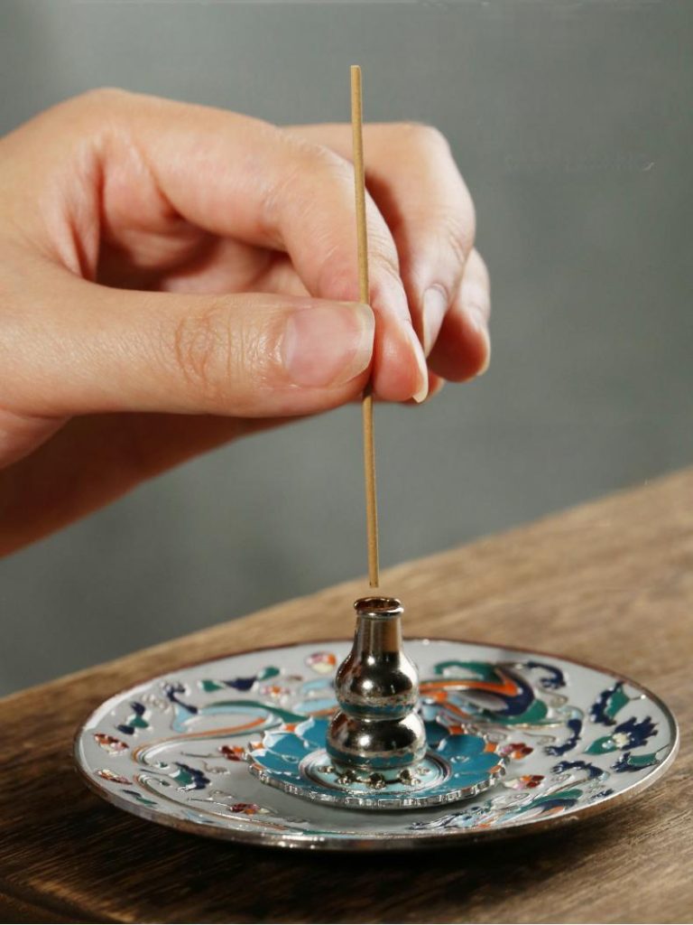 Dunhuang-inspired Incense Tray with Lotus Dragon Art
